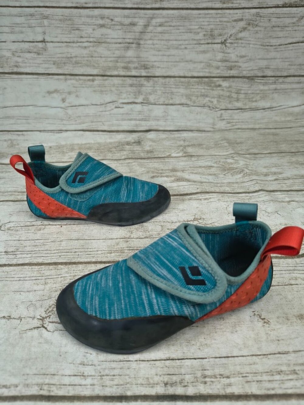 Black Diamond Kids Teal Climbing Shoes US 2 EU 33